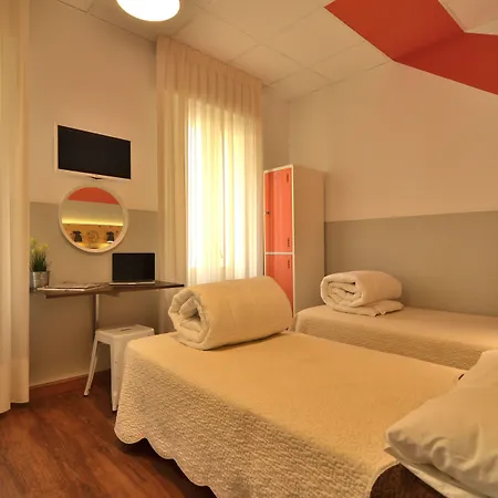 Far Home Atocha-2